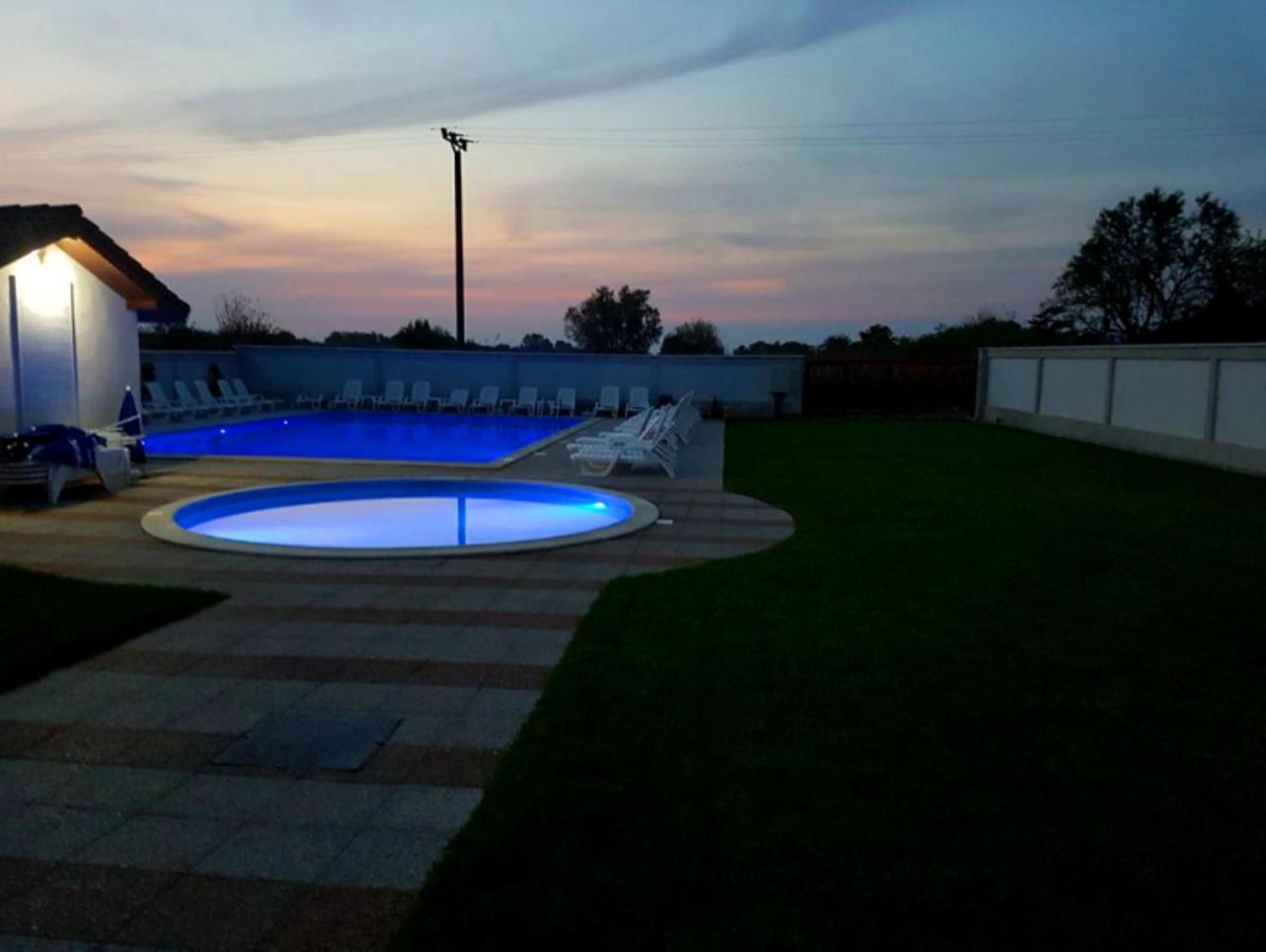 Pensiunea Blue House Murighiol Exterior foto